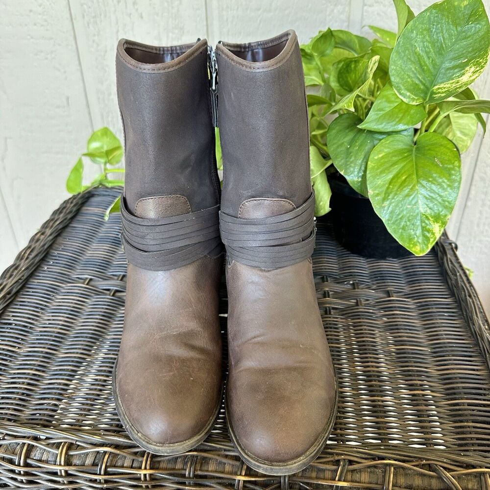 Chaps Ralph Lauren Gari‎ Boots Womens Size 8.5 B Dark Brown Classic Bootie